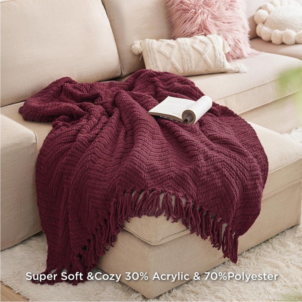 West Elm Chevron Fringe Pattern Burgundy Red Cozy Knit Blanket Fall/Winter Gift - Picture 4 of 14